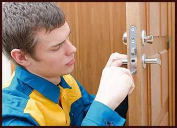 Usa Locksmith Service Long Island City, NY 347-705-6669 - 15-24-hour-locksmith